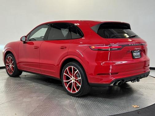 2022 Porsche Cayenne S