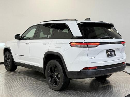 2022 Jeep Grand Cherokee Altitude