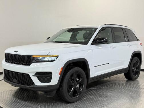 2022 Jeep Grand Cherokee Altitude
