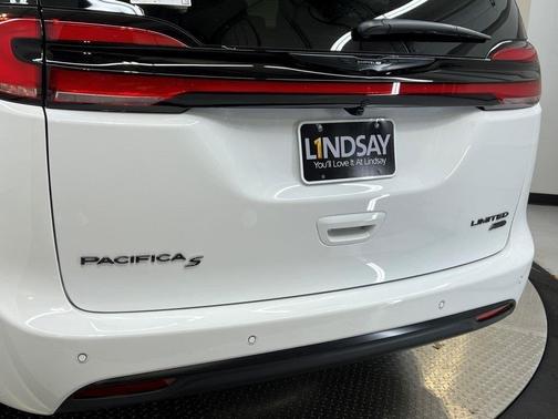 2026 Chrysler Pacifica Limited