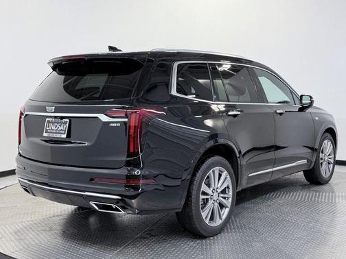 2023 Cadillac XT6 Premium Luxury AWD