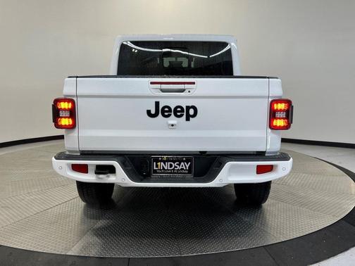 2023 Jeep Gladiator Overland
