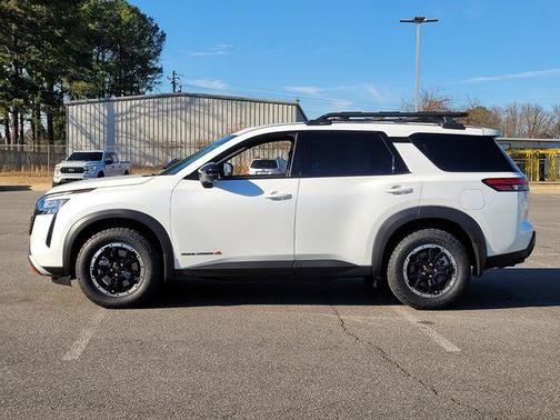 Everest White P 2026 Nissan Pathfinder Rock Creek
