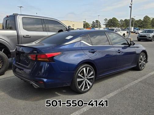 Deep Blue Pearl 2021 Nissan Altima 2.5 SR
