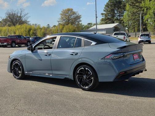 2t Gry Blk Roof 2026 Nissan Sentra SR
