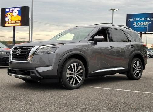 2025 Nissan Pathfinder Platinum