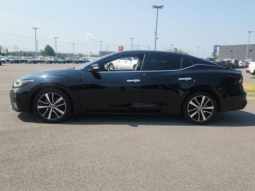 2021 Nissan Maxima SV
