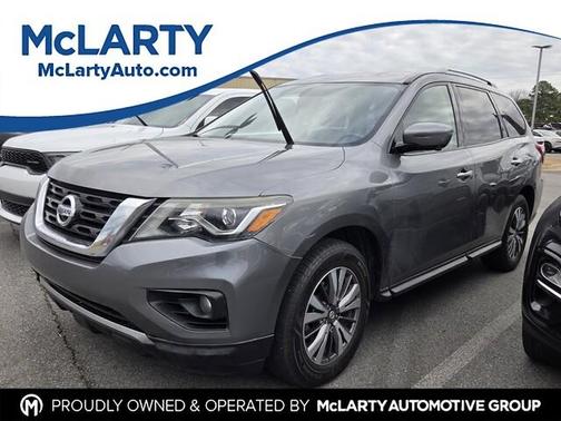 2020 Nissan Pathfinder SL