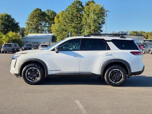 Pearl 2026 Nissan Pathfinder Rock Creek