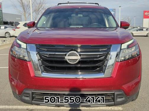 2022 Nissan Pathfinder SV
