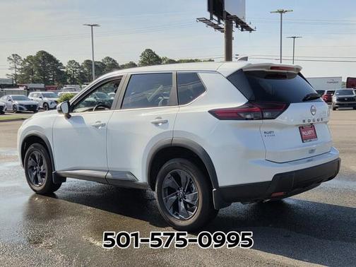 Everest White P 2026 Nissan Rogue SV