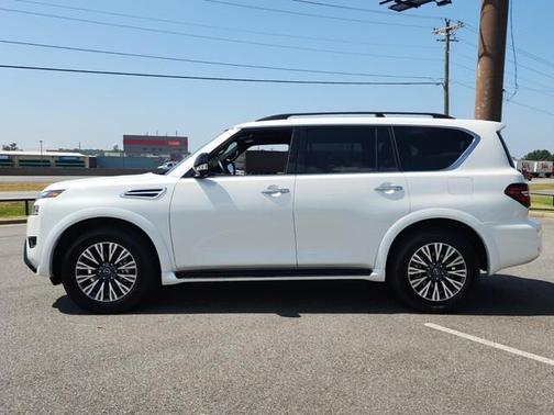 2023 Nissan Armada SL