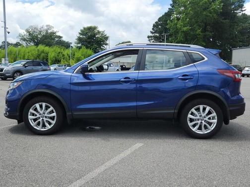 2022 Nissan Rogue Sport SV