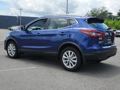 2022 Nissan Rogue Sport SV