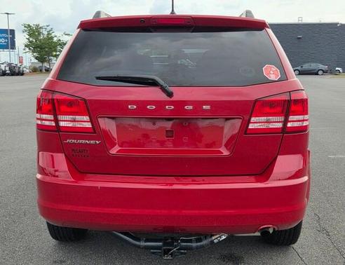 Red Line 2018 Dodge Journey SE