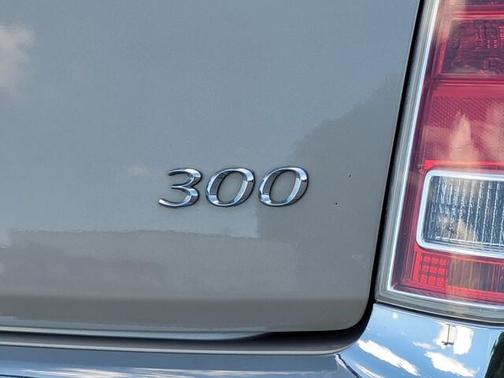2012 Chrysler 300 Base