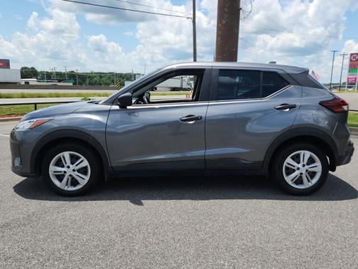 2021 Nissan Kicks S