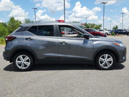 2021 Nissan Kicks S