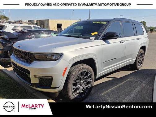 Silver 2023 Jeep Grand Cherokee L Summit