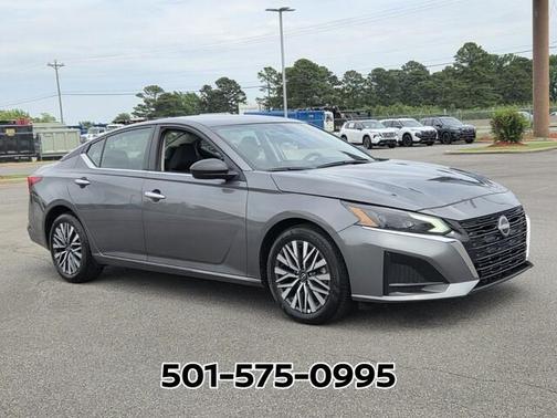 Gun Metallic 2025 Nissan Altima SV