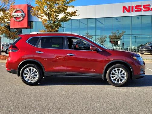 2018 Nissan Rogue SV