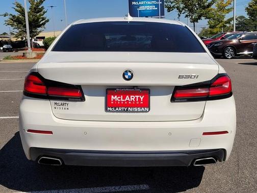 2021 BMW 530 i
