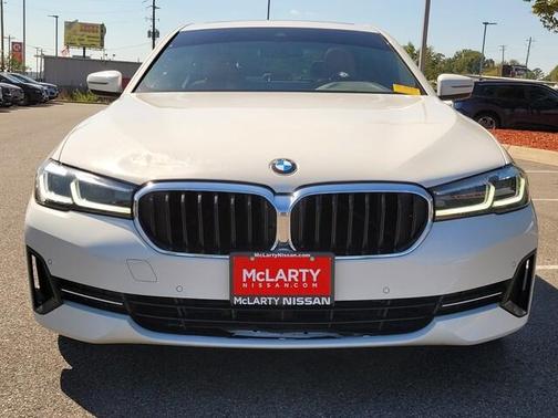 2021 BMW 530 i