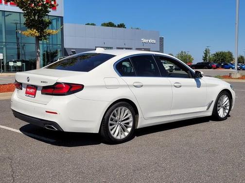 2021 BMW 530 i