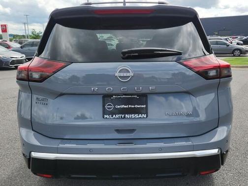 2025 Nissan Rogue Platinum