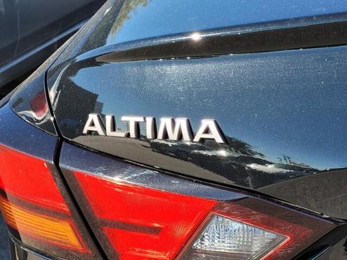 2025 Nissan Altima S