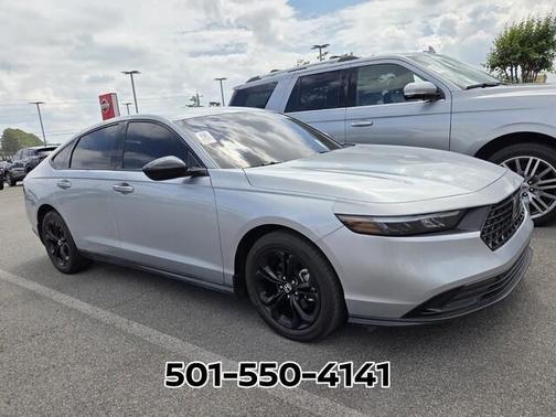 Solar Silver Metallic 2025 Honda Accord SE