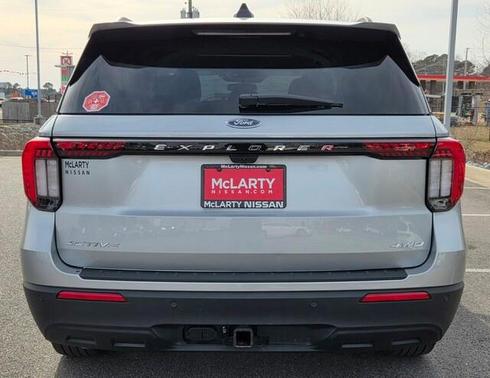 2025 Ford Explorer Active 4WD
