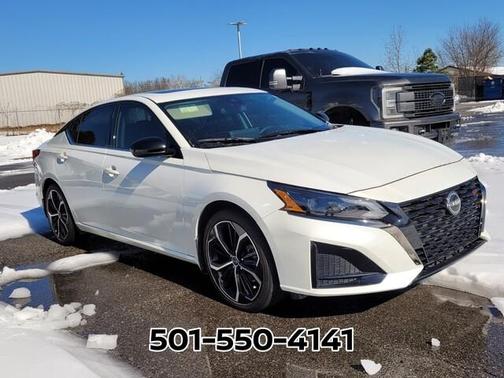 2024 Nissan Altima 2.5 SR