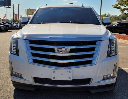 2019 Cadillac Escalade Luxury