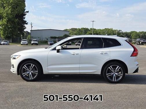 Crystal White 2021 Volvo XC60 T5 Momentum