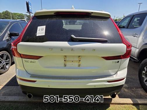 Crystal White 2021 Volvo XC60 T5 Momentum