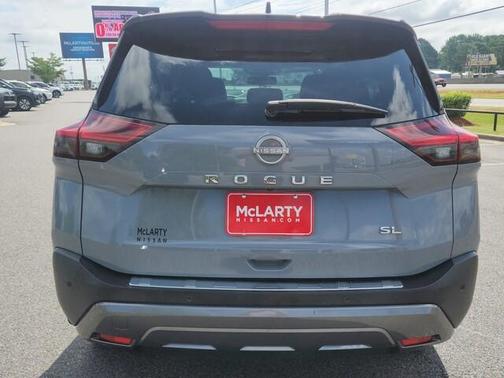 2022 Nissan Rogue SL