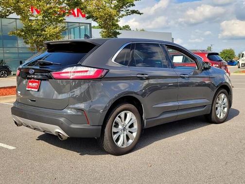 2021 Ford Edge Titanium