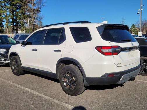 2023 Honda Pilot TrailSport