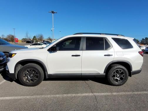2023 Honda Pilot TrailSport