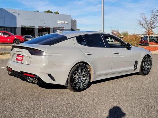 2022 Kia Stinger GT-Line
