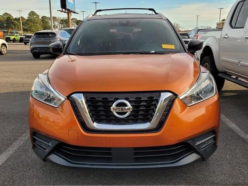 2020 Nissan Kicks SV