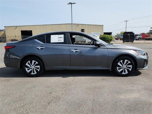 2025 Nissan Altima S
