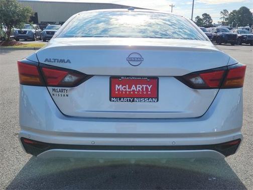 2025 Nissan Altima S