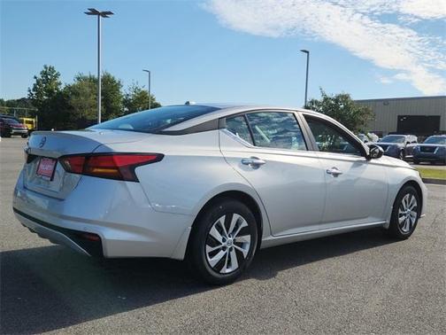 2025 Nissan Altima S