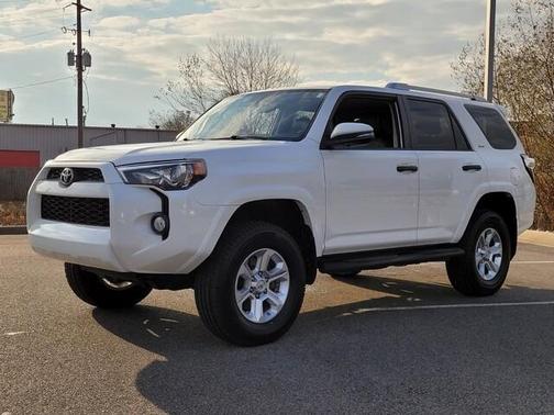 2018 Toyota 4Runner SR5 4WD