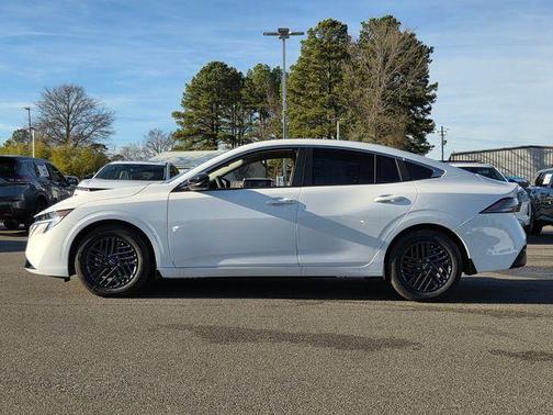 Cloud White 2026 Nissan Sentra SV
