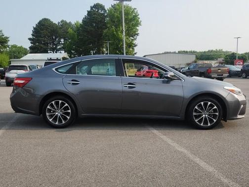 2016 Toyota Avalon XLE Premium