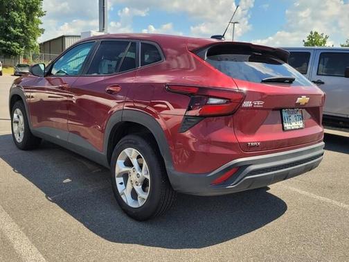 2025 Chevrolet Trax LS