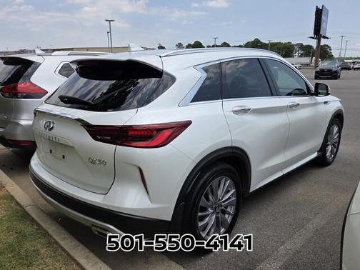 Radiant White 2025 INFINITI QX50 Luxe